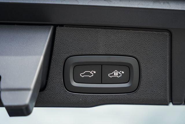 New 2026 Volvo XC60 B5 Plus w/ Protection Package Premier image 11