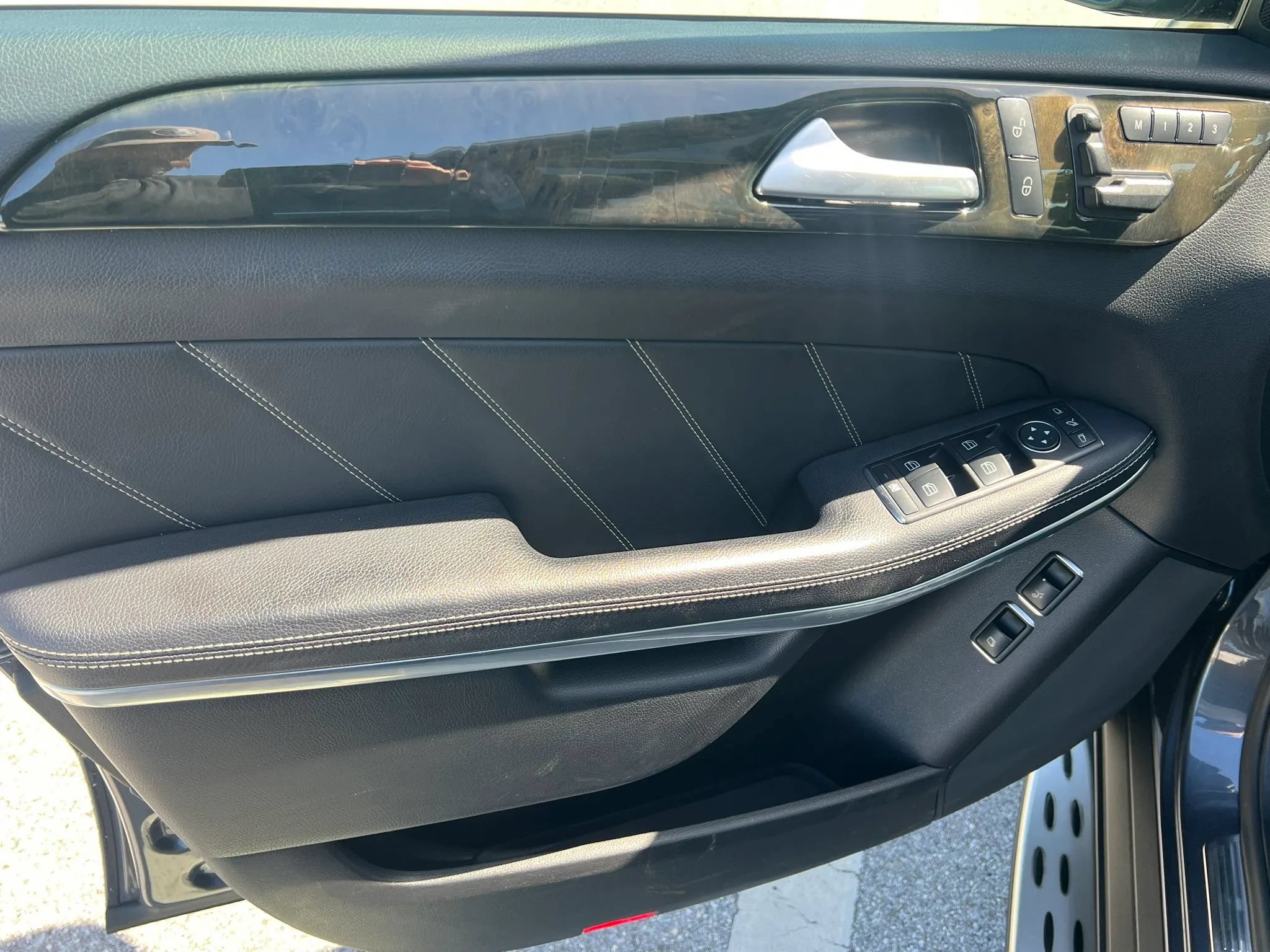 Used 2014 Mercedes-Benz GL 450 4MATIC w/ Lighting Package image 10