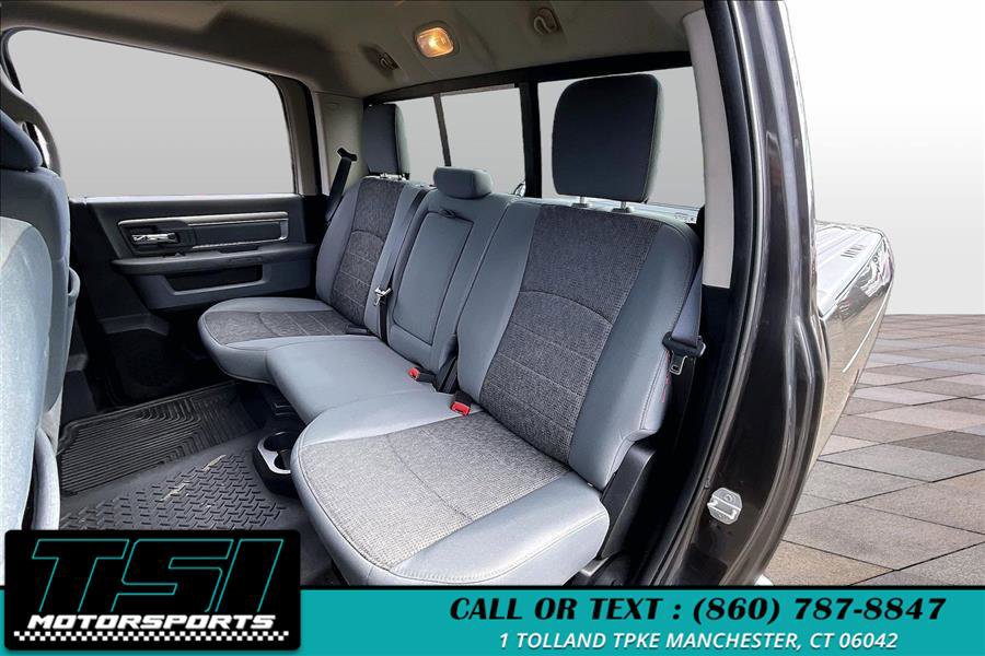 Used 2016 RAM 3500 SLT w/ Luxury Group image 26