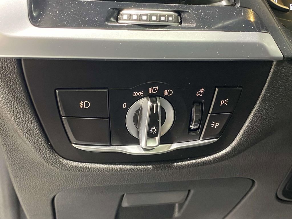 Used 2019 BMW X3 sDrive30i w/ Driving Assistance Package RWD image 20
