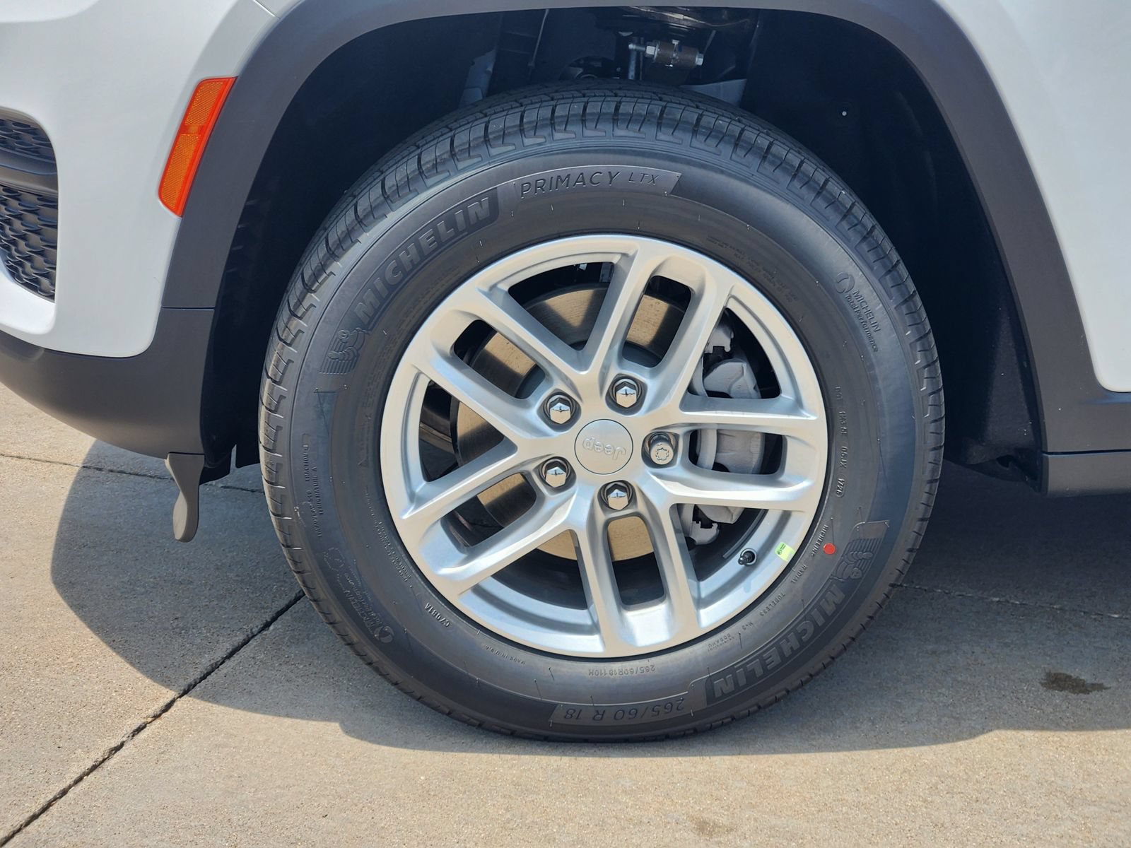 New 2026 Jeep Grand Cherokee Laredo RWD image 11