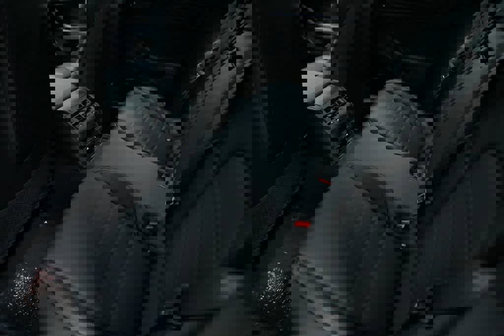 New 2025 Porsche Panamera 4 image 30