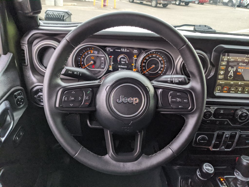 Used 2023 Jeep Gladiator Sport AWD/4WD image 9