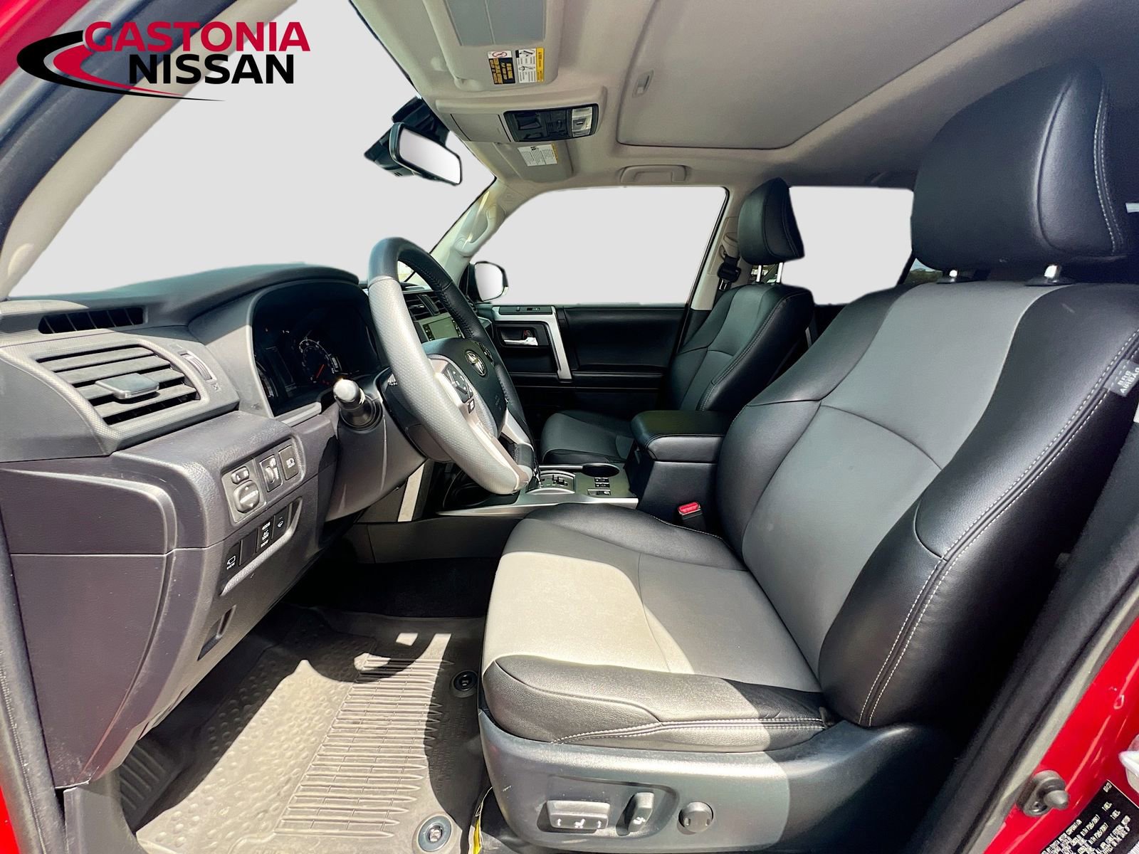 Used 2022 Toyota 4Runner SR5 Premium w/ Moonroof Package image 29