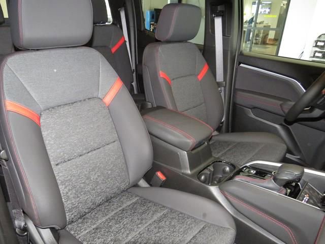 Certified 2024 Chevrolet Colorado Z71 w/ Z71 Convenience Package 2 image 10