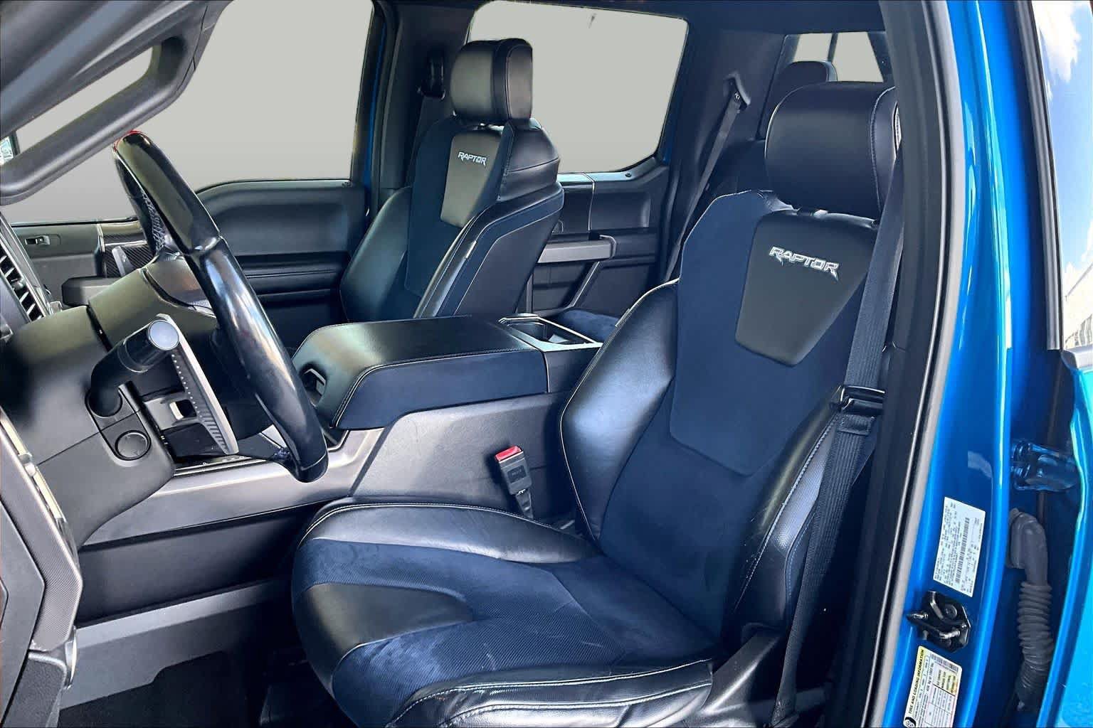 Used 2019 Ford F150 Raptor w/ Equipment Group 802A Luxury AWD/4WD image 8