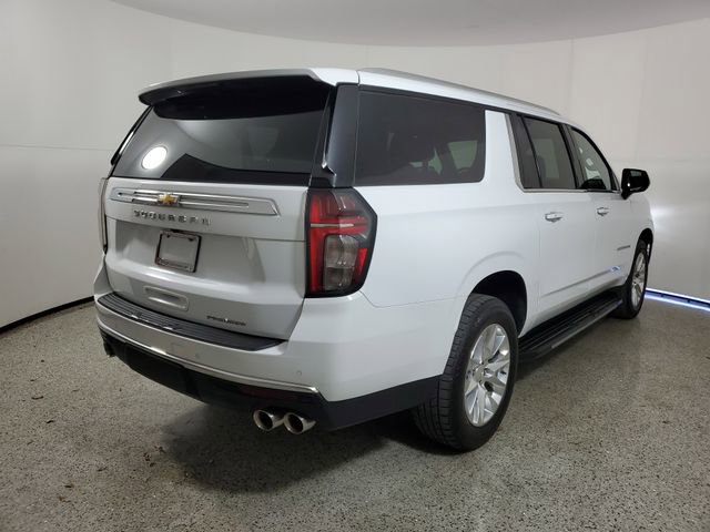Used 2023 Chevrolet Suburban Premier image 5