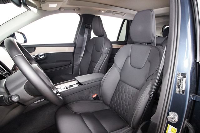 Used 2025 Volvo XC90 B6 Plus w/ Protection Package Premier AWD/4WD image 20