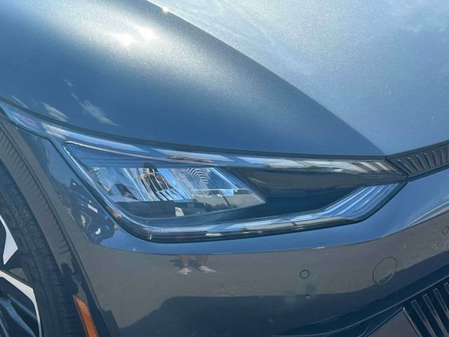 Used 2023 Kia EV6 Wind w/ Wind Technology Package AWD/4WD image 9