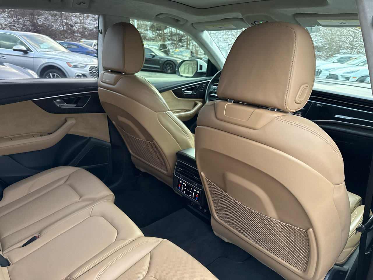 Used 2021 Audi Q8 Prestige w/ Prestige Package image 36