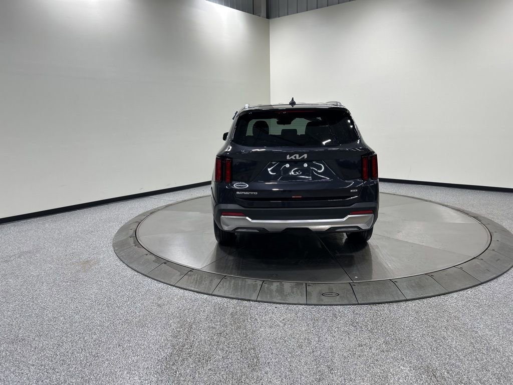 New 2026 Kia Sorento S image 6