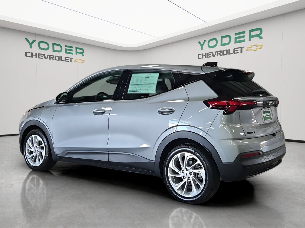 New 2027 Chevrolet Bolt LT w/ Comfort Package FWD image 9