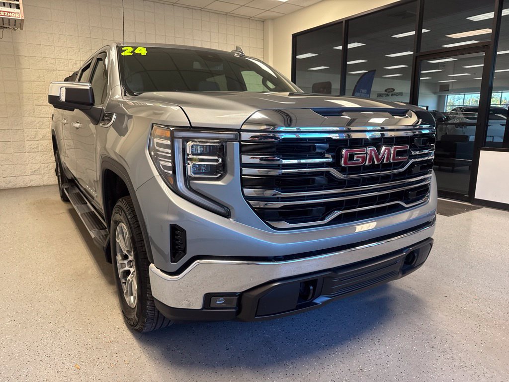 Used 2024 GMC Sierra 1500 SLT w/ LPO, GMC Protection Package AWD/4WD image 36