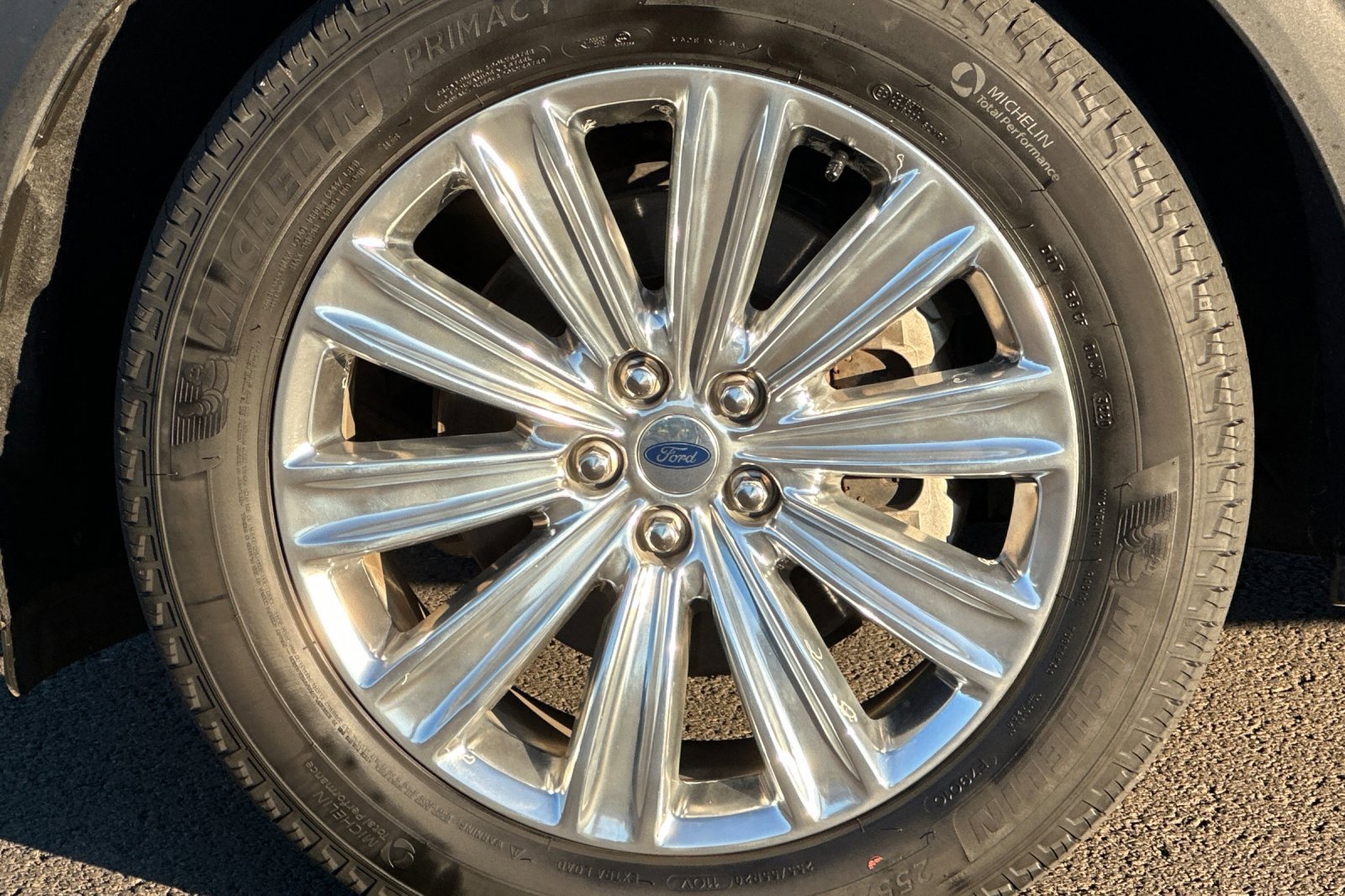 Used 2020 Ford Explorer Limited w/ Class III Trailer Tow Package image 34