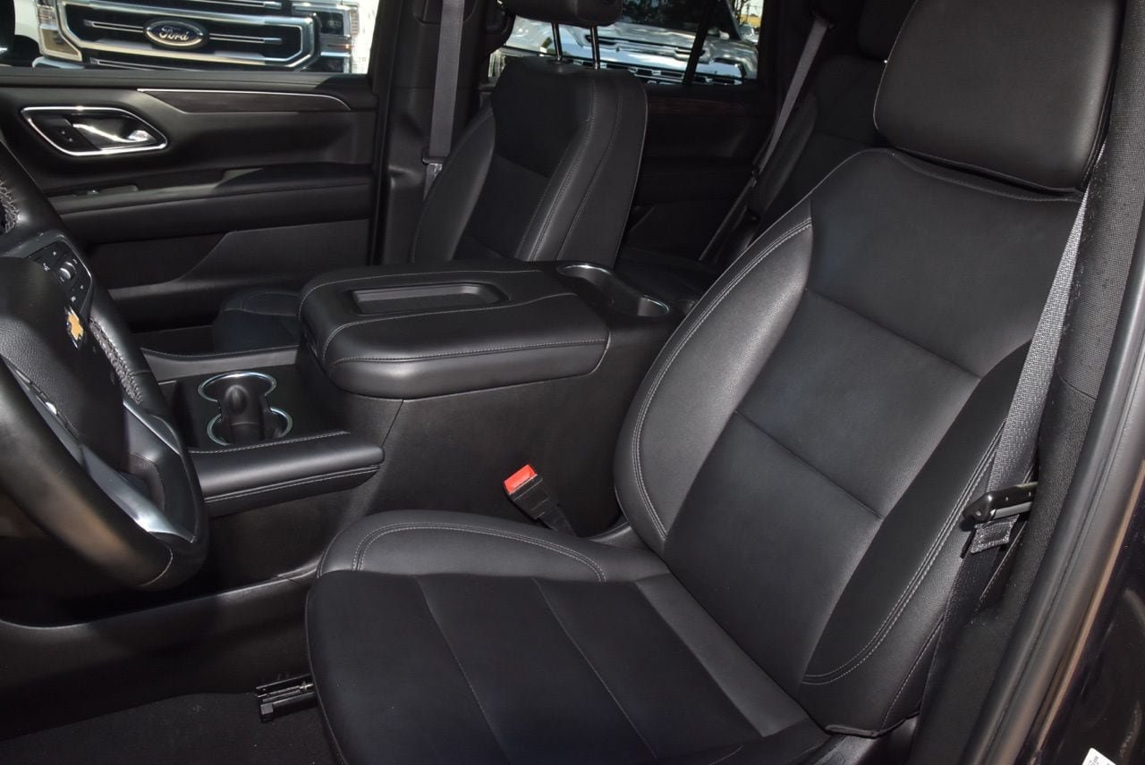 Used 2023 Chevrolet Tahoe LT w/ Luxury Package AWD/4WD image 35