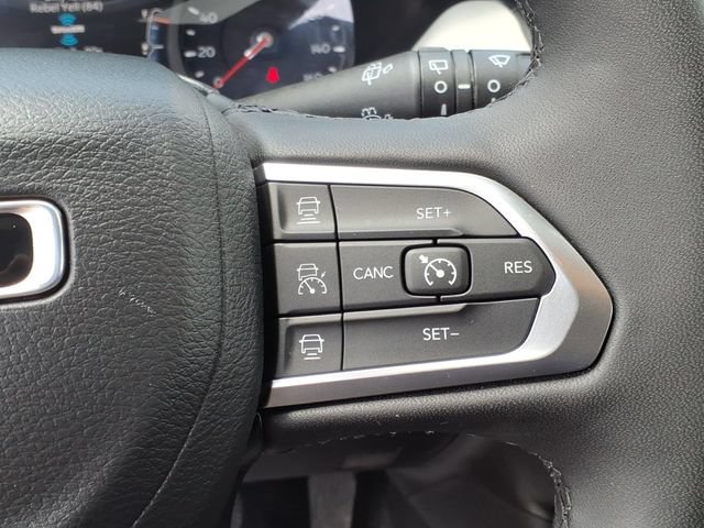Used 2025 Jeep Compass Limited AWD/4WD image 25