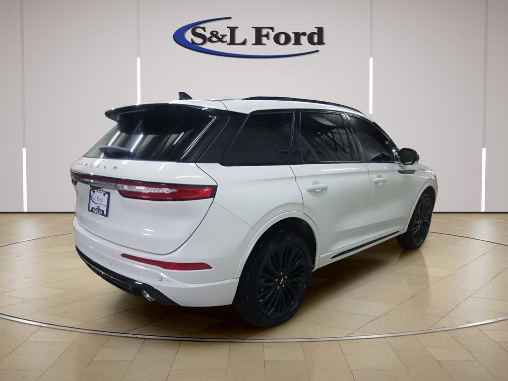 Used 2024 Lincoln Corsair Reserve w/ Jet Appearance Package image 7