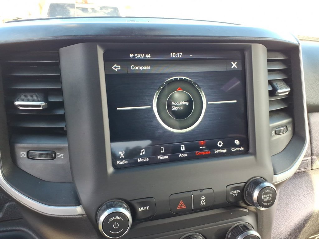 Used 2021 RAM 2500 Big Horn w/ Night Edition AWD/4WD image 28