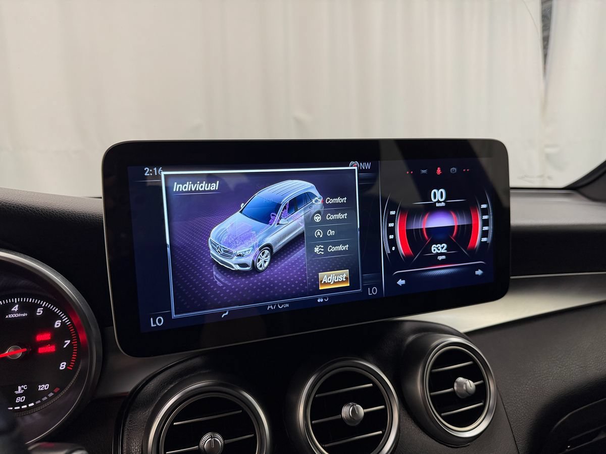 Used 2017 Mercedes-Benz GLC 300 4MATIC image 16