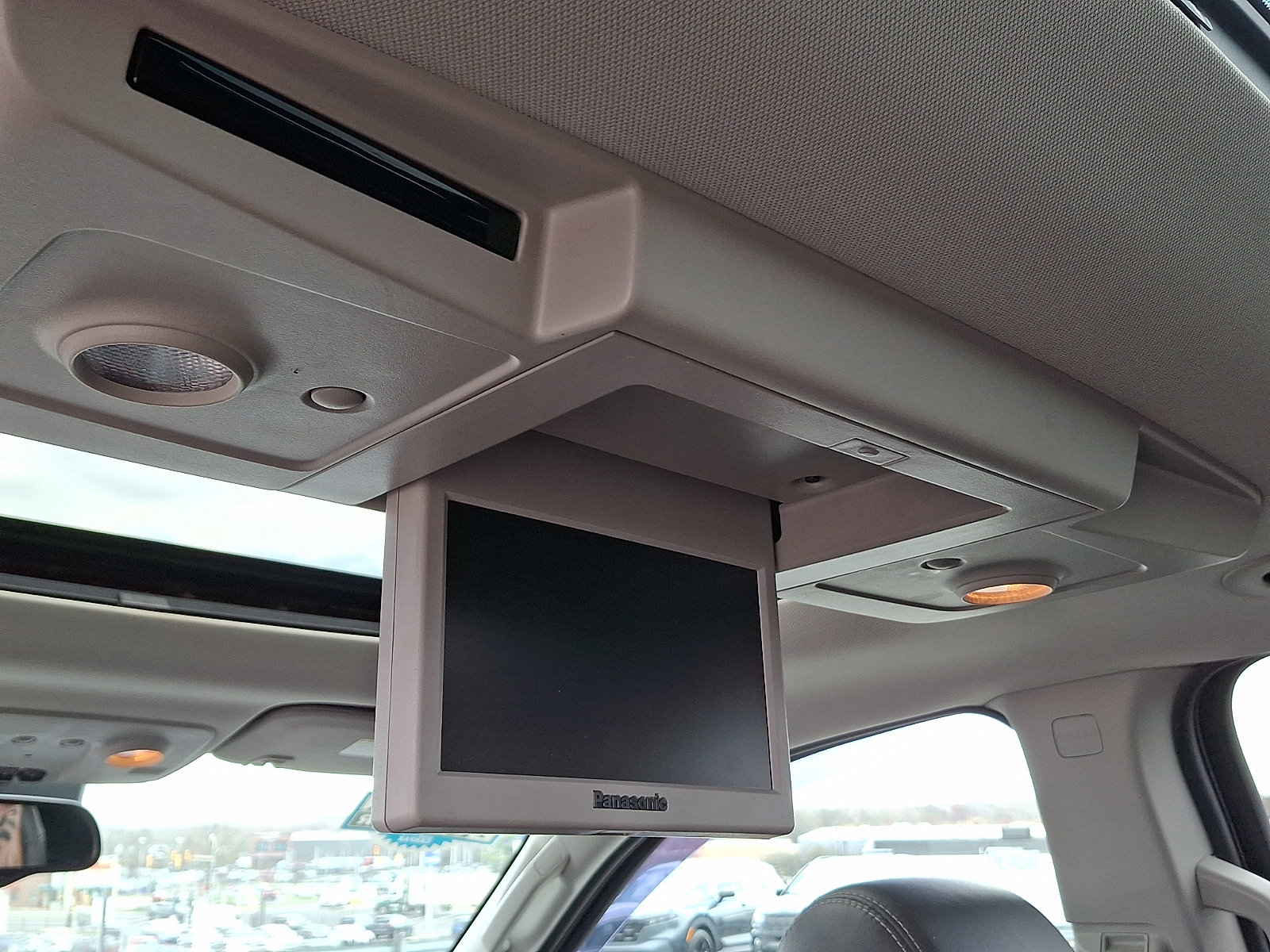 Used 2017 Chevrolet Traverse Premier image 27