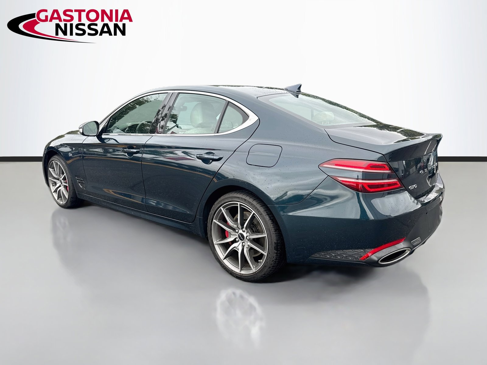 Used 2025 Genesis G70 2.5T AWD/4WD image 6