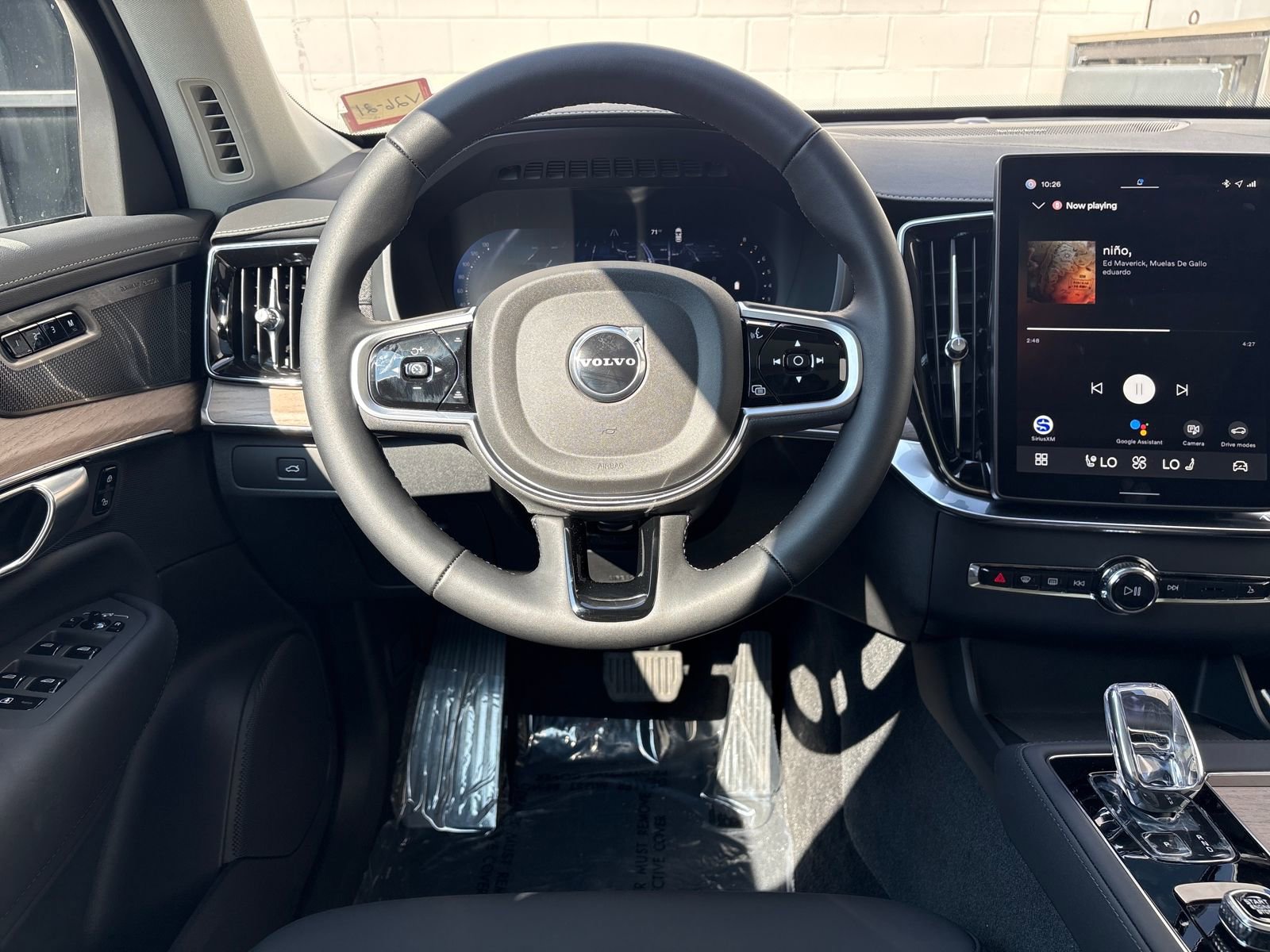 New 2026 Volvo XC90 B6 Plus w/ Protection Package Premier image 13