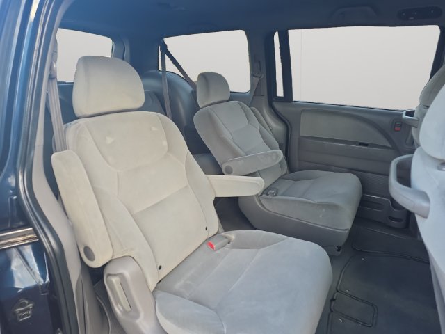 Used 2010 Honda Odyssey LX image 12