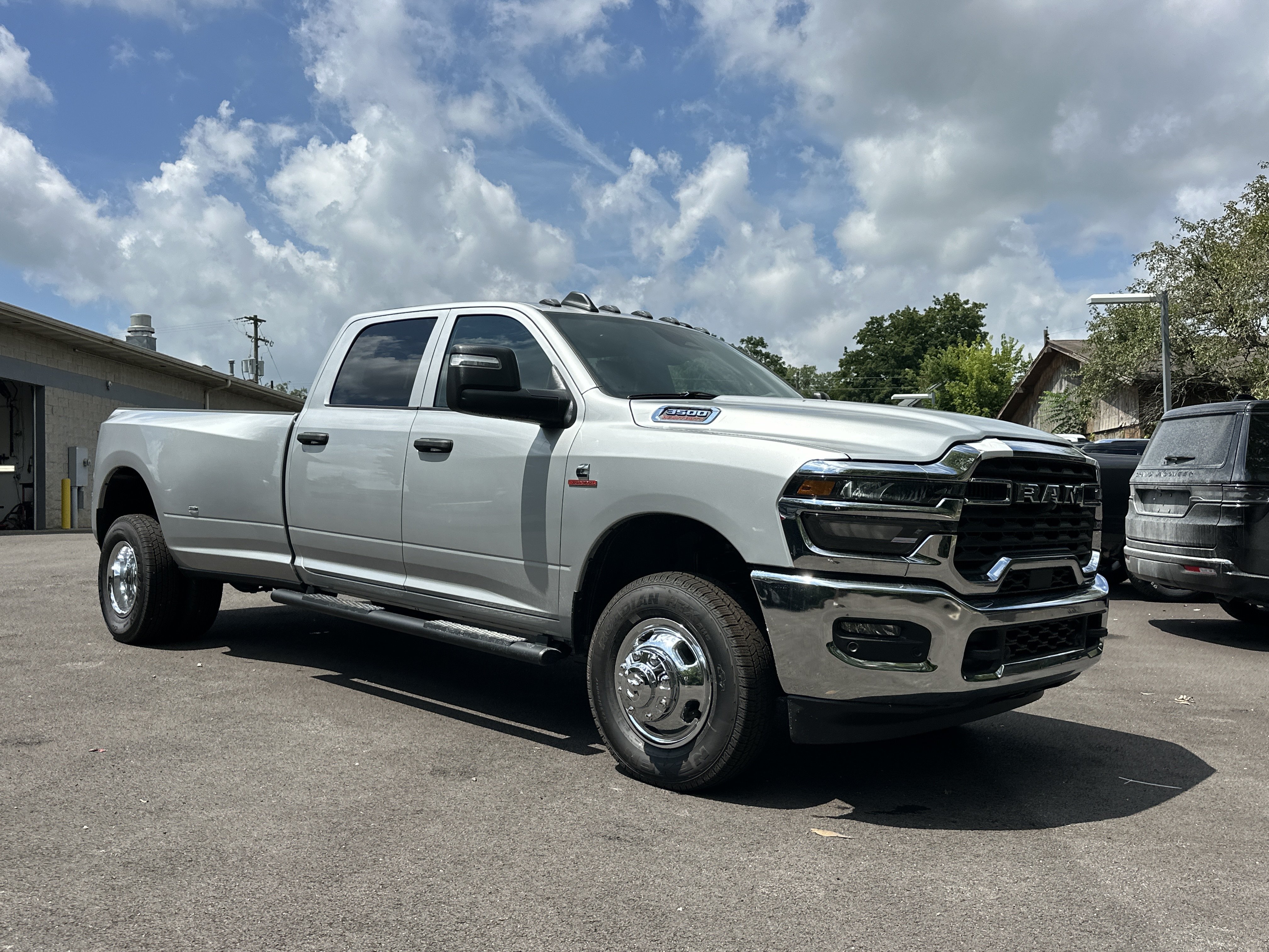 New 2026 RAM 3500 Tradesman AWD/4WD image 21