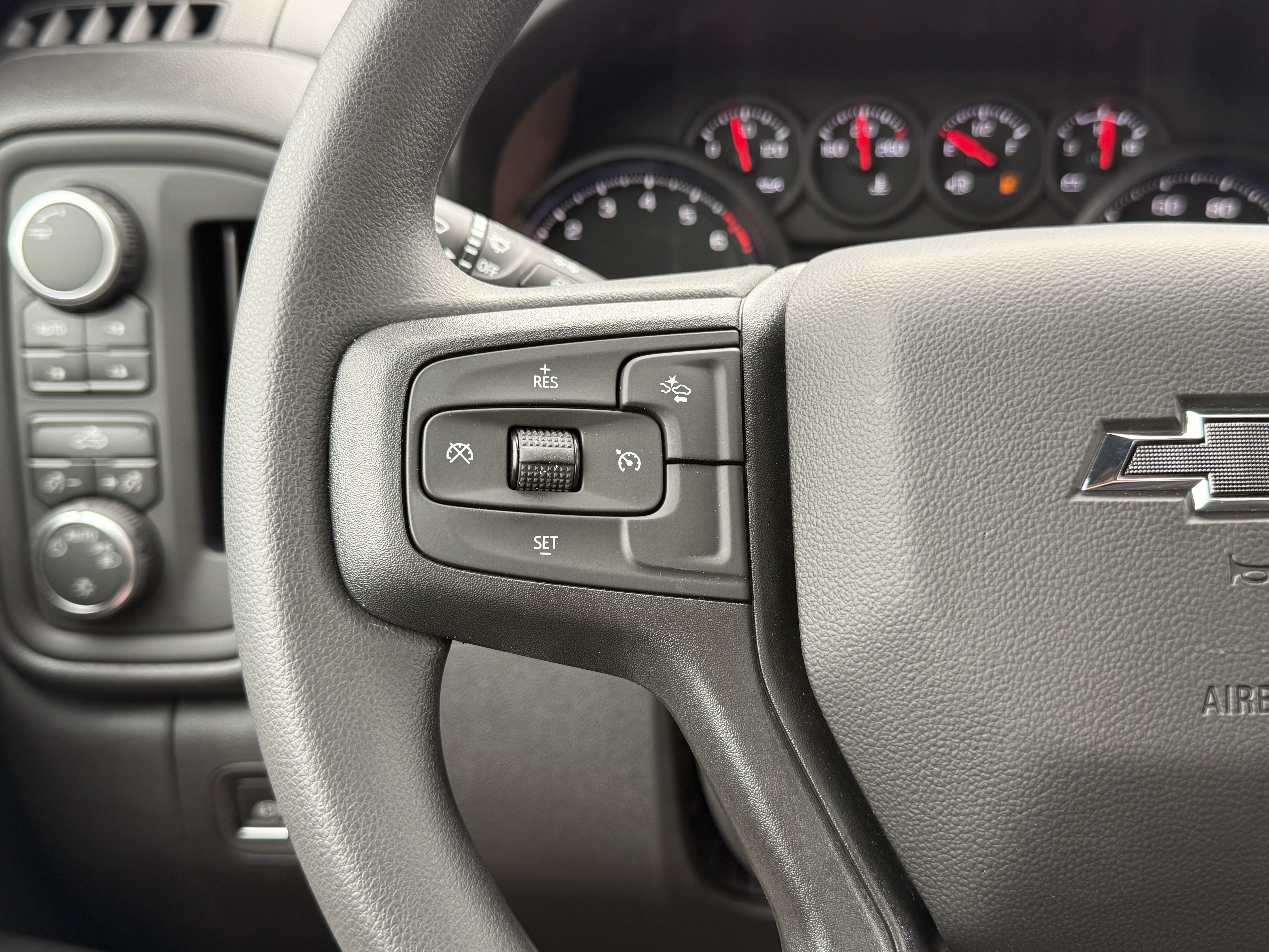 New 2026 Chevrolet Silverado 1500 Custom Trail Boss w/ Dark Appearance Package AWD/4WD image 30