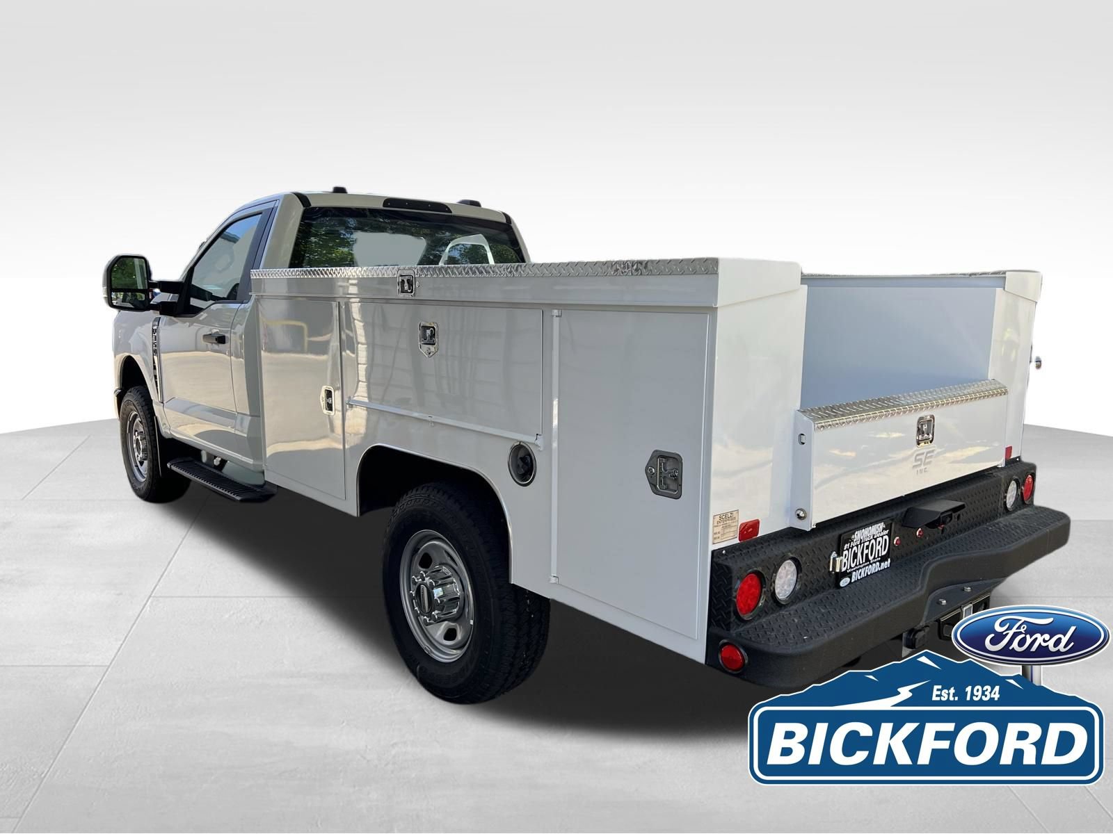 New 2026 Ford F350 XL w/ XL Chrome Package AWD/4WD image 12