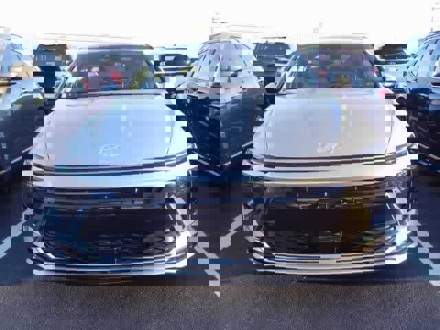 Used 2025 Hyundai Sonata SEL image 2