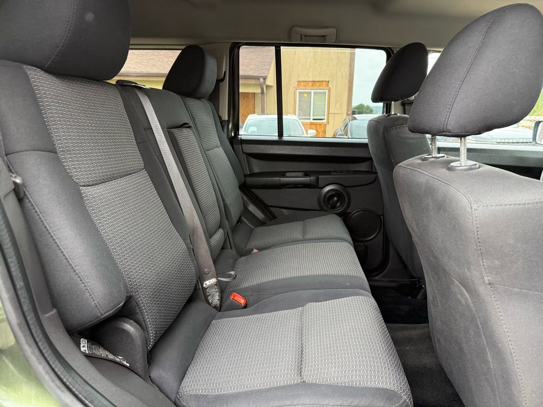 Used 2008 Jeep Commander Sport image 20