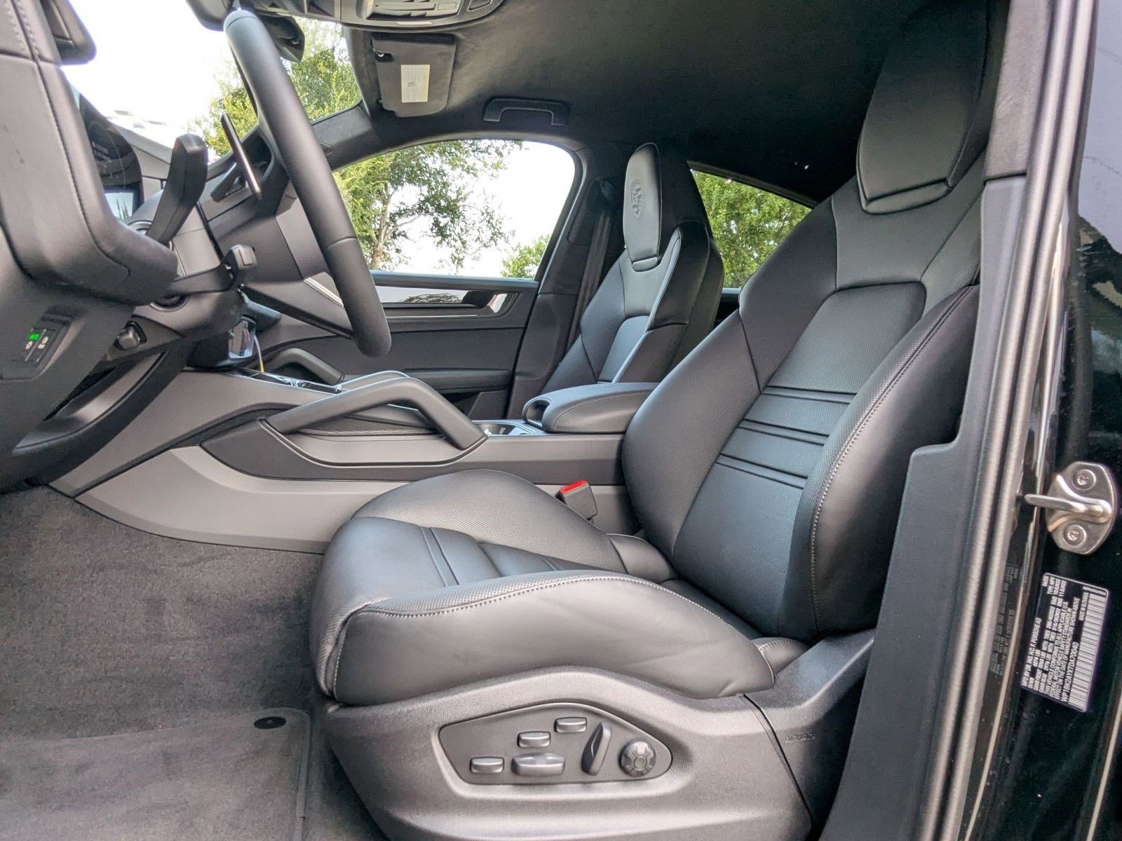 New 2026 Porsche Cayenne Turbo GT image 5