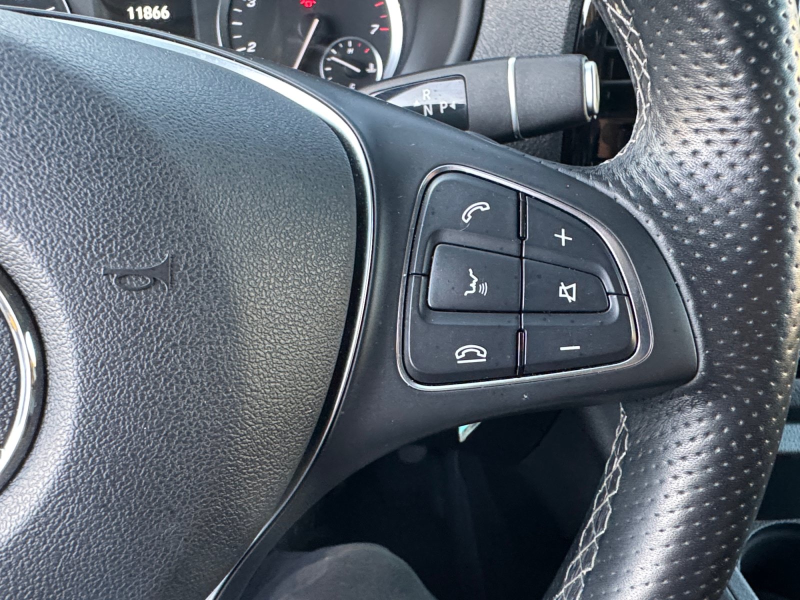 Used 2023 Mercedes-Benz Metris Passenger image 27