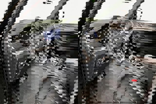 New 2025 Jeep Grand Cherokee L Limited w/ Black Appearance Package image 8