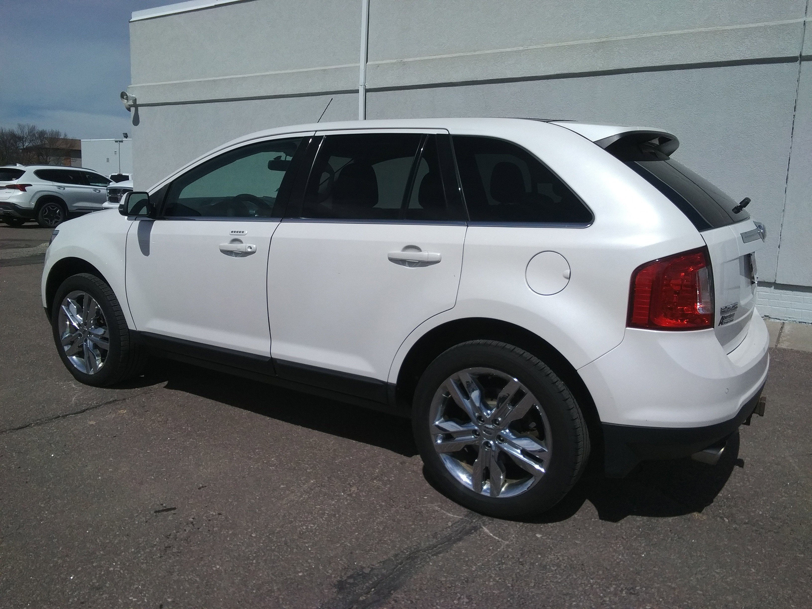 Used 2014 Ford Edge Limited w/ Equipment Group 302A AWD/4WD image 7