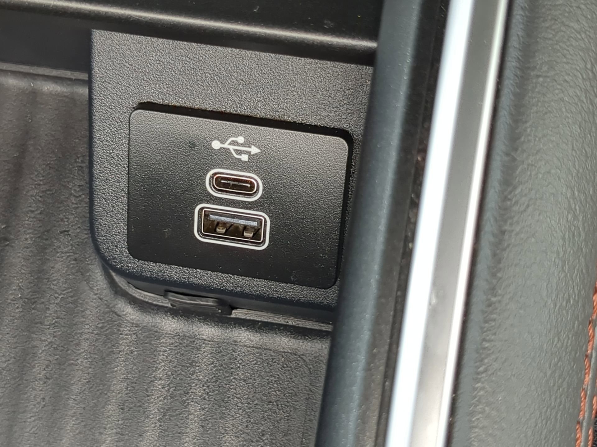 Certified 2025 Ford Expedition Active image 55