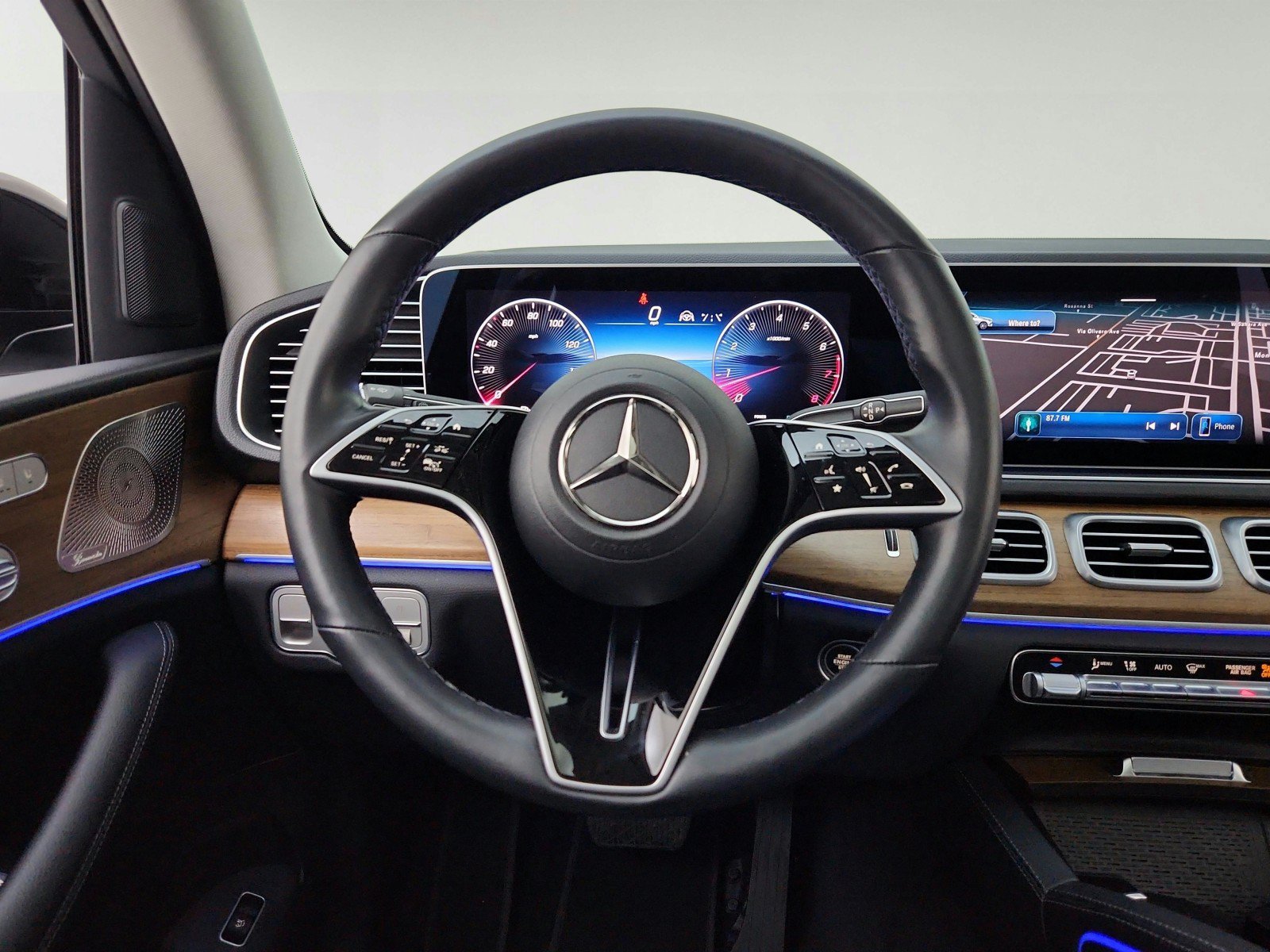 Certified 2025 Mercedes-Benz GLE 350 4MATIC w/ AMG Line Exterior image 31