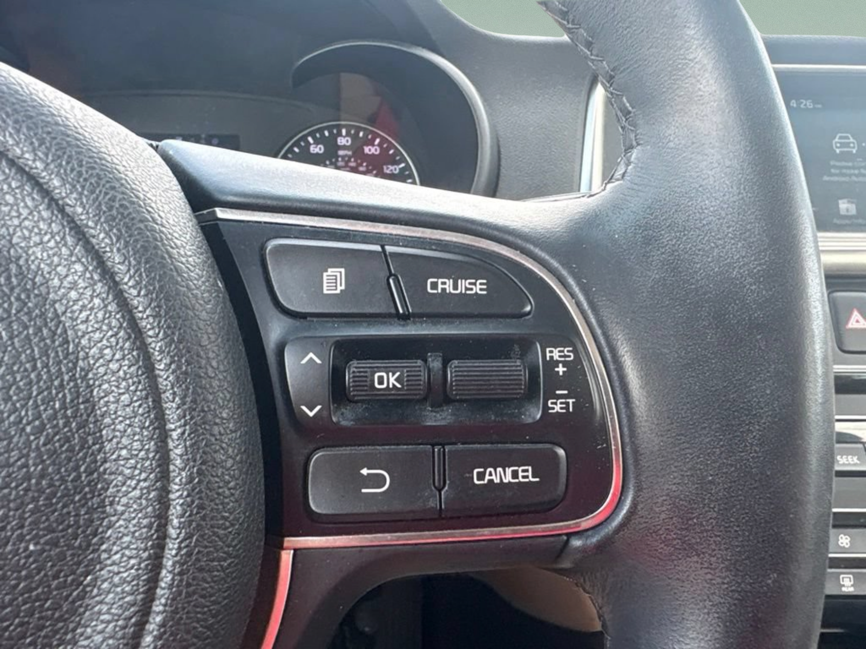 Used 2018 Kia Optima EX w/ Premium Package FWD image 9