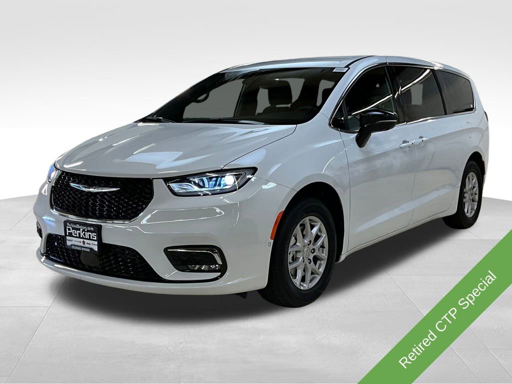 New 2025 Chrysler Pacifica Select image 3