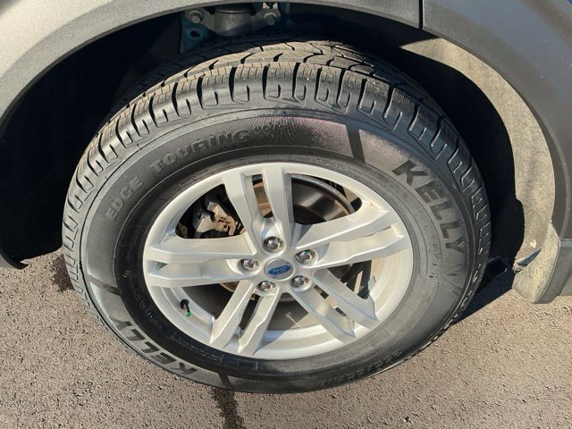 Used 2022 Ford Explorer XLT AWD/4WD image 13