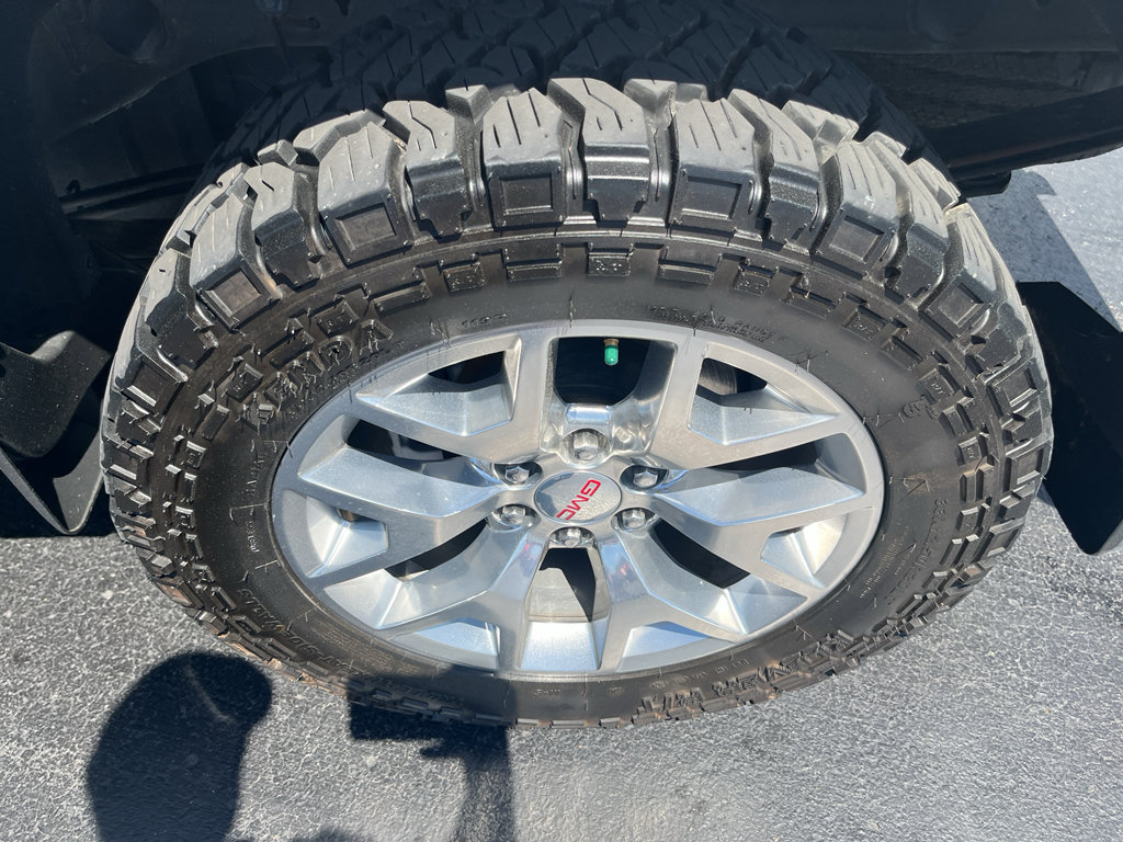 Used 2018 GMC Sierra 1500 SLT w/ SLT Premium Package AWD/4WD image 44