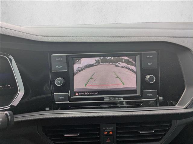 Used 2024 Volkswagen Jetta SE FWD image 12