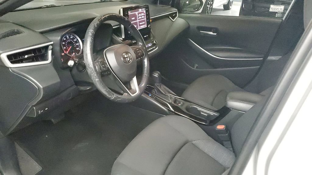 Used 2020 Toyota Corolla SE w/ Carpet Mat Package (TMS) image 19