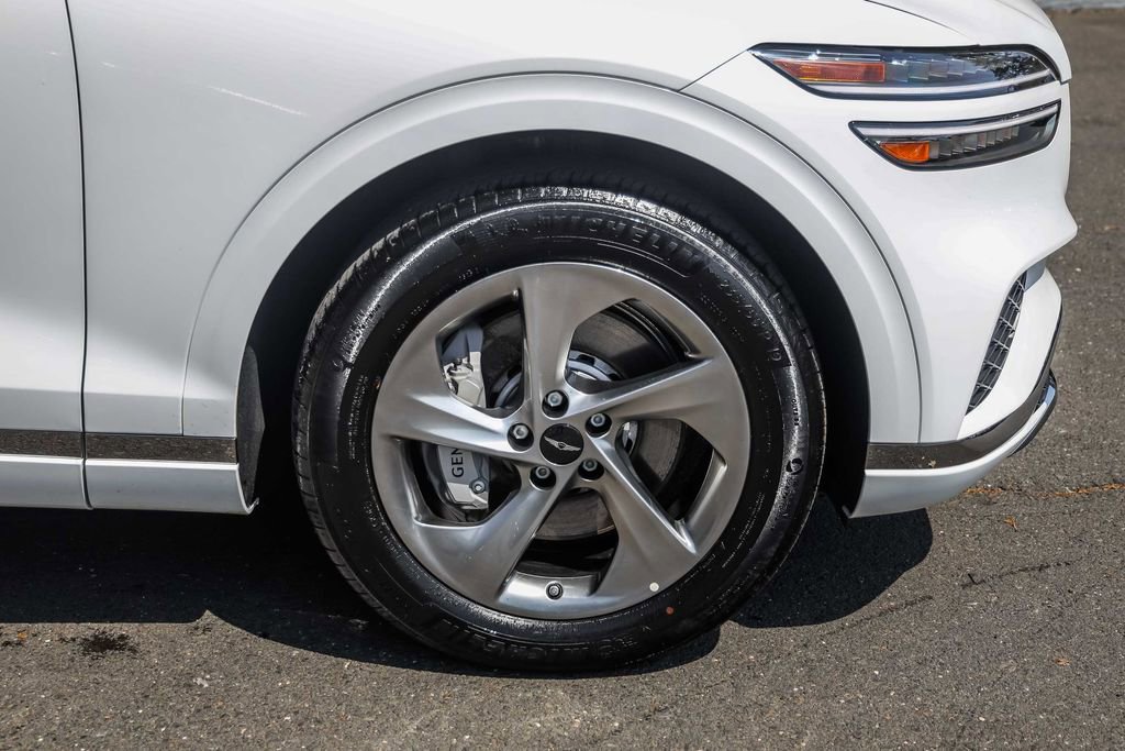 Used 2026 Genesis GV70 2.5T AWD/4WD image 6