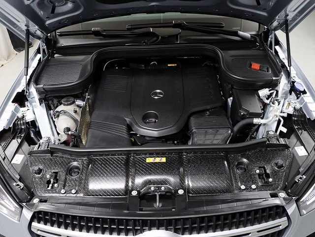 Certified 2025 Mercedes-Benz GLE 450 4MATIC image 40
