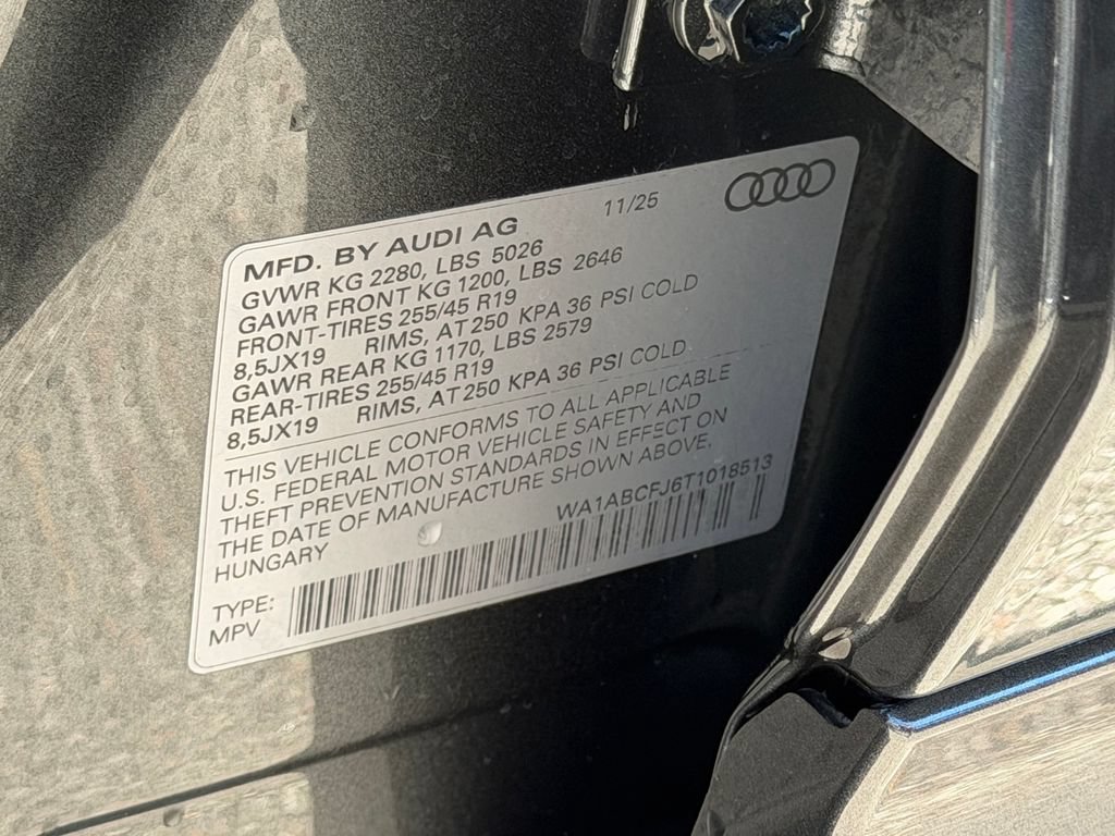 Used 2026 Audi Q3 quattro 2.0T w/ Driver Assistance Package AWD/4WD image 29