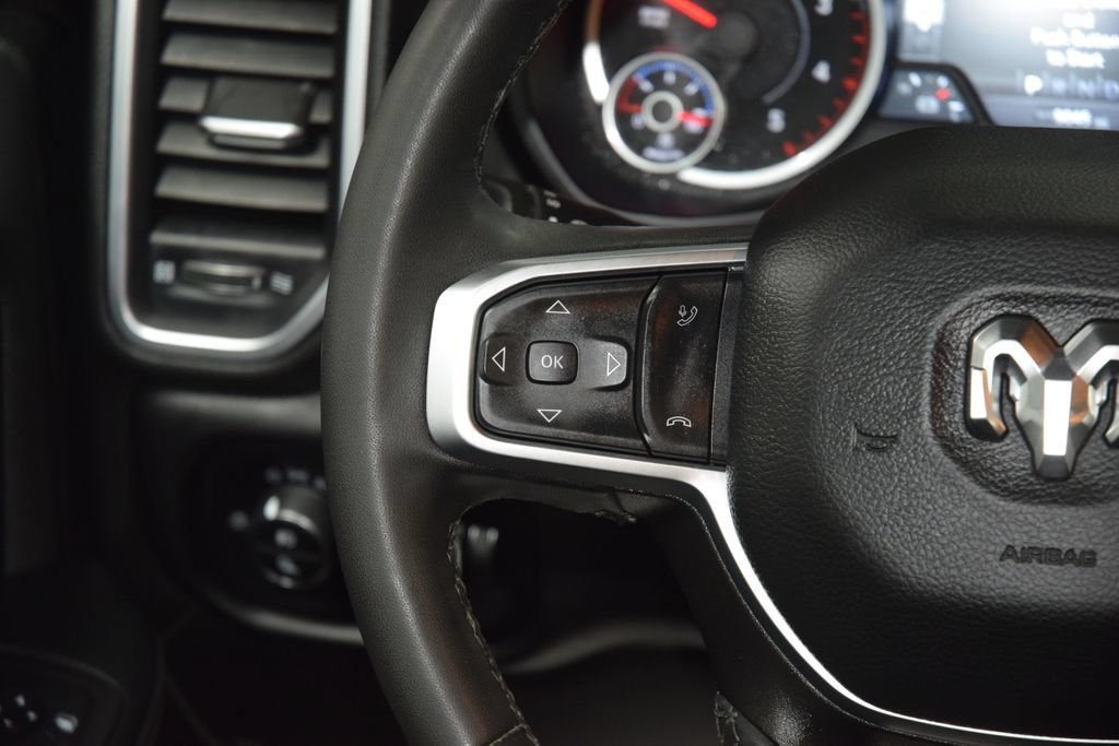 Used 2025 RAM 5500 4x4 Crew Cab image 28