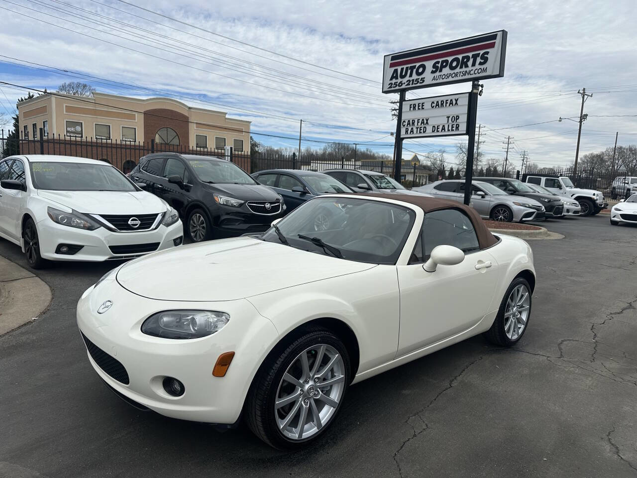 Used 2007 MAZDA MX-5 Miata Grand Touring image 1
