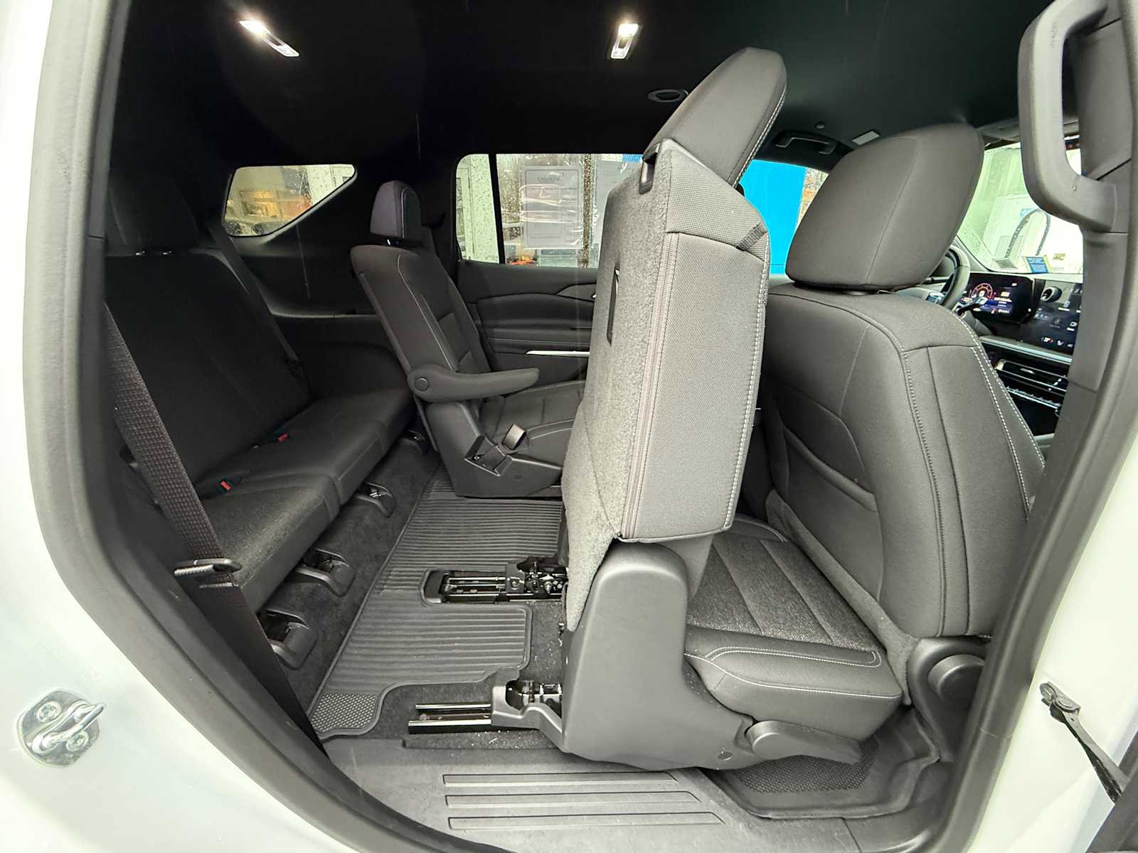 Used 2024 Chevrolet Traverse LT w/ Enhanced Driving Package image 64